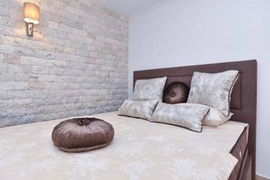 Old Town Skyline apartments