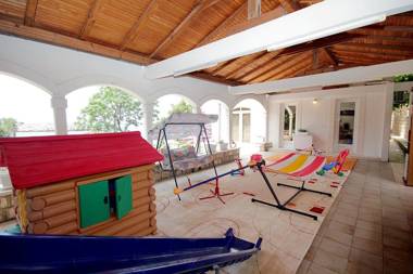 Royal Holiday Apartments Sveti Stefan