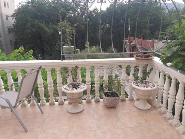 APARTMENTS AT VILLA - swimming pool patio grill garden