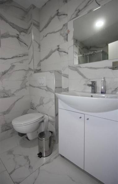 Modern Spacious One Bedroom Apartment Rafailovici