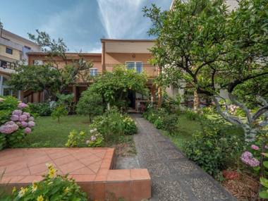 Cozy Apartments Kostovic