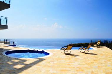 Altezza 14 Premium Tophill best view and pool