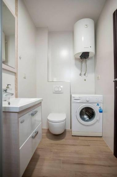 Mandir apartments - Center