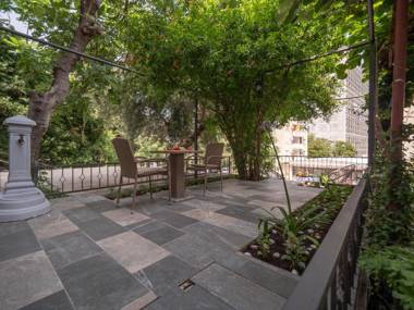 Luxury Boutique Studio