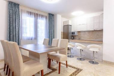 Three bedroom spacious apartment