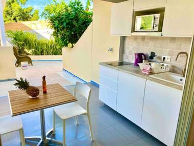 Beautiful suite S7 pool sea view Pinel Island