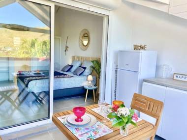 Beautiful suite S19 with pool and sea view