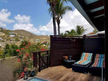 Romantic SWEETY COTTAGE WITH ITS PRIVATE POOL & GEORGEOUS VIEW