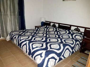 One bedroom appartement with furnished garden and wifi at La Savane 2 km away from the beach