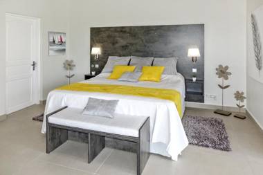 Seafacing Villas Apartments Rentals