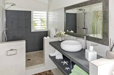 Seafacing Villas Apartments Rentals