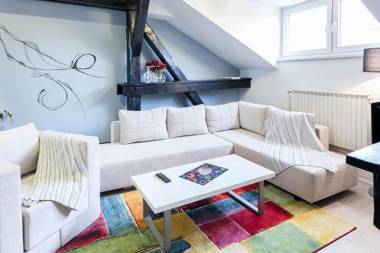 He-Ra Apartments