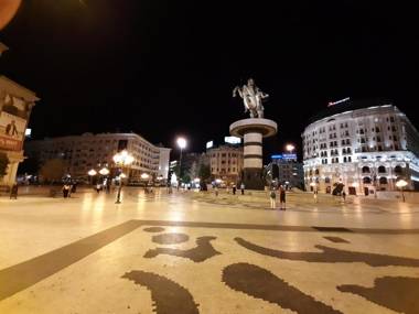 Square Exclusive Apartment 3n