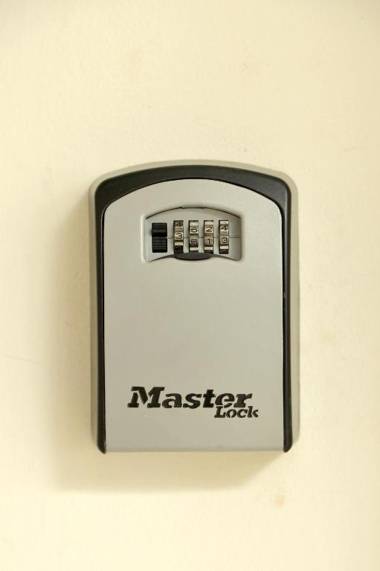 Stylish Blue & Modern Apartment