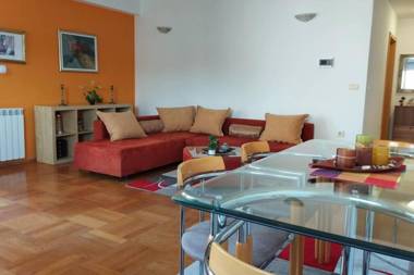 Marvelous One Bedroom Park Apartment Van Gogh