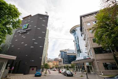 5 STAR CENTRAL STUDIO