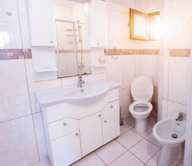 Universe Rooms & Apartments