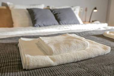 Mickitos Apartments at Macedonia Square