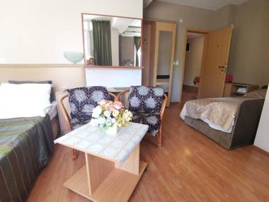 De Lux Apartments Kosta