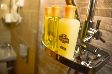 Di Angolo Apartments