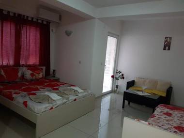 Villa & Apartments Antigona