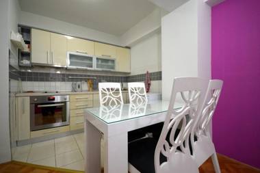 Ristevski Apartments