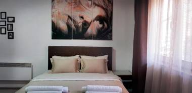 The House Apartments & Guest Rooms