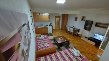 Elena Luka Apartment