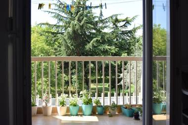 Two bedroom apartment near centre