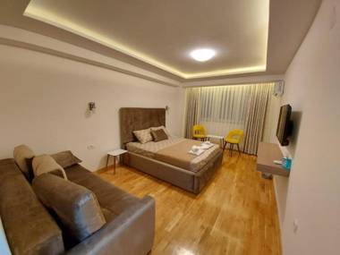 Queens Central Apartments