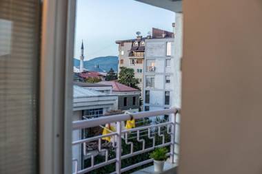 Central & Cozy by Danailov Apartments