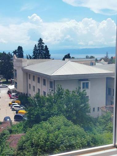 Home sweet home - lake view for 5 people