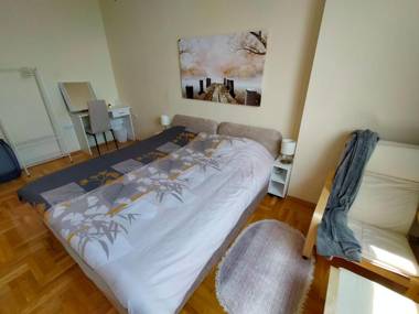 Home sweet home - lake view for 5 people