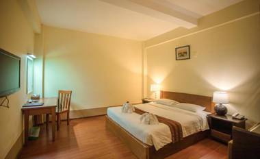 Shwe Ingyinn Hotel Mandalay