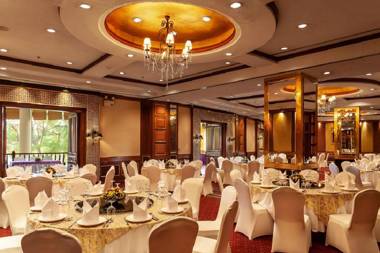 Mercure Mandalay Hill Resort