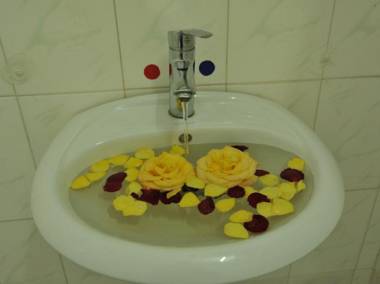 Golden City Crown Hotel