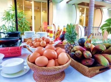 Yadanarpon Dynasty Hotel