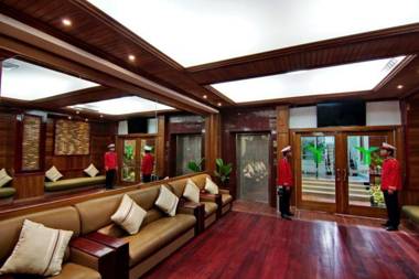 Yadanar Theingi Hotel