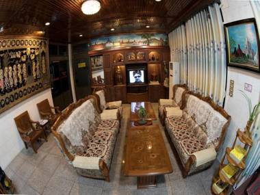 Mann Myanmar Inn