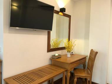 Dragon Phoenix Hotel