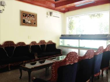 Royal White Elephant Hotel