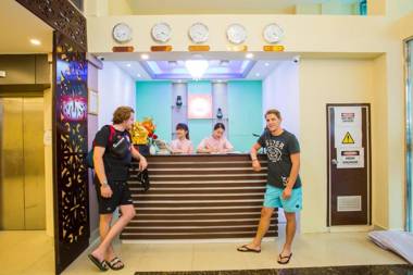 Golden Gate China Town Hotel