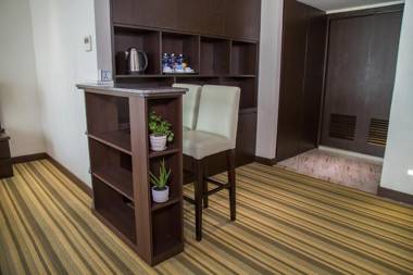 Esperado Lakeview Hotel