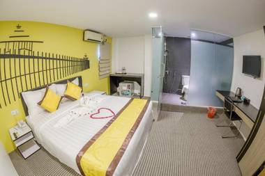 Holiday Season Motel