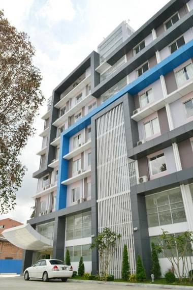 Hotel Broadway Yangon
