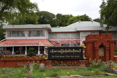 The Floral Breeze Hotel (Wun Zin)