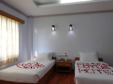 Golden Lotus Inle Hotel