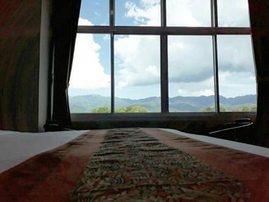 Immana Grand Inle Hotel