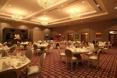 Horizon Lake View Resort