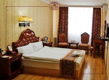 Royal House Hotel